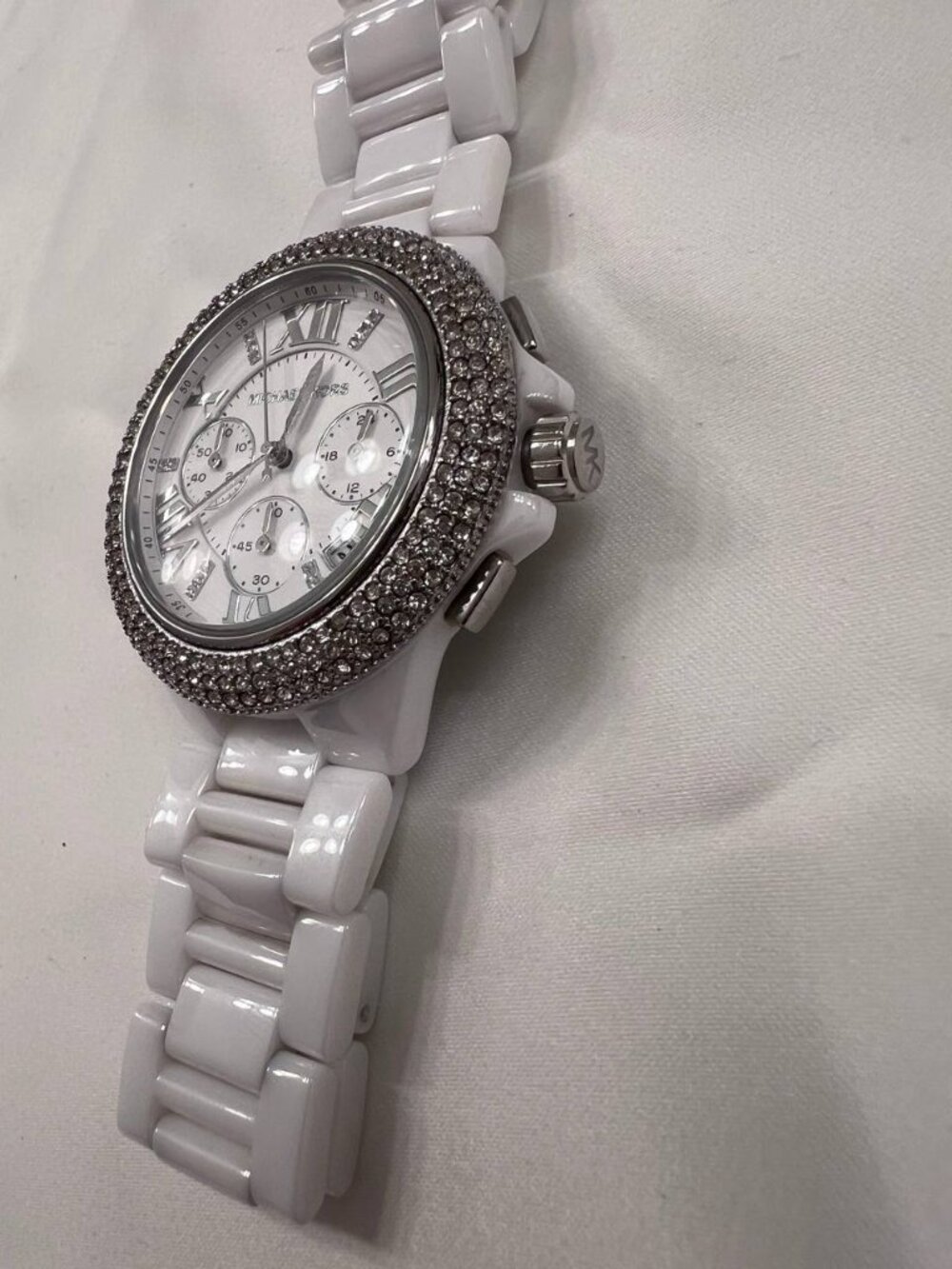 Michael Kors White Ceramic Quartz Chronograph Crystals - Picture 3 of 4